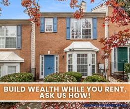 Building Photo - 6432 Parkway Trace