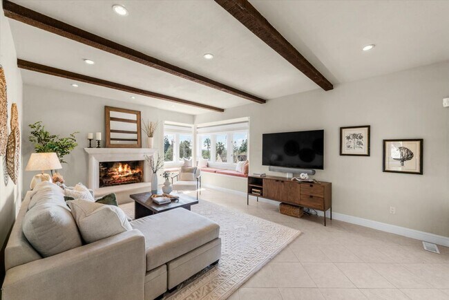 Building Photo - 4 Bedrooms, 3 Bathrooms, Cul-de-sac Location Near Silverado Country Club, Napa