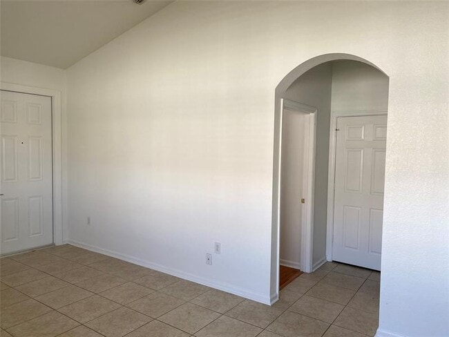 Building Photo - 1720 NW 78th Way