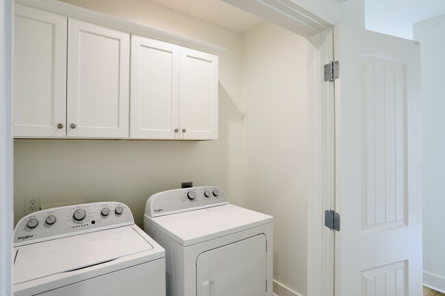 Building Photo - 406 Shakespeare Ln
