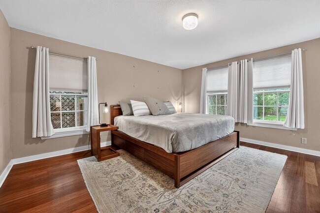 Building Photo - 4525 Avenue B