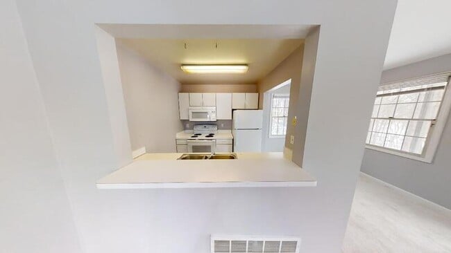 Building Photo - 1316 W Huron St