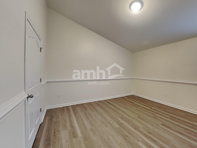 Building Photo - 5231 Apple Grove Rd