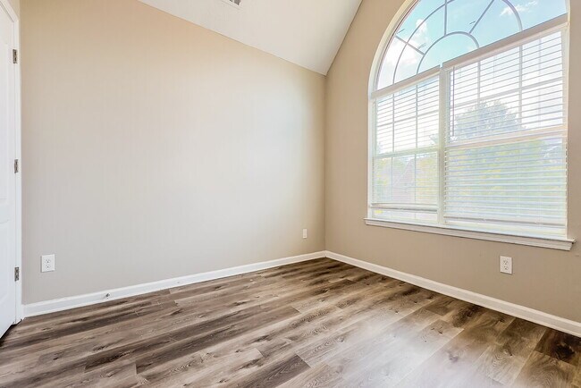 Building Photo - 342 Lingo Port Dr