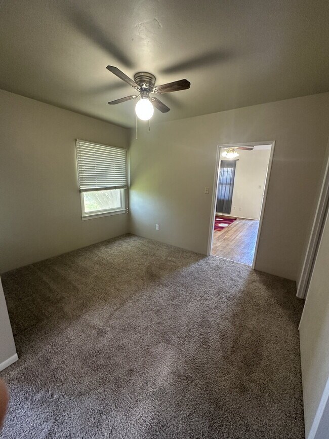 Building Photo - "Charming 1-Bedroom Studio on Berry Street – Cozy 450 Sq Ft in Lemon Grove!"