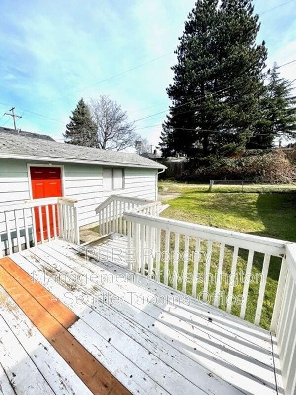 Building Photo - 8408 18th Ave SW