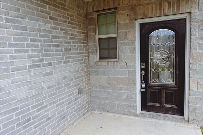 Building Photo - 10818 Catclaw Ct