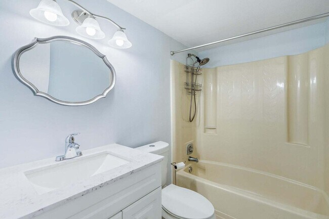 Building Photo - 6299 Chasewood Dr