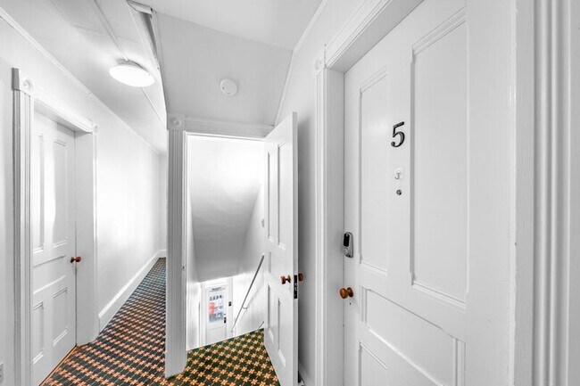 Building Photo - 101 Union Ave