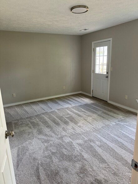 Main Floor Bedroom - 219 E Mill St