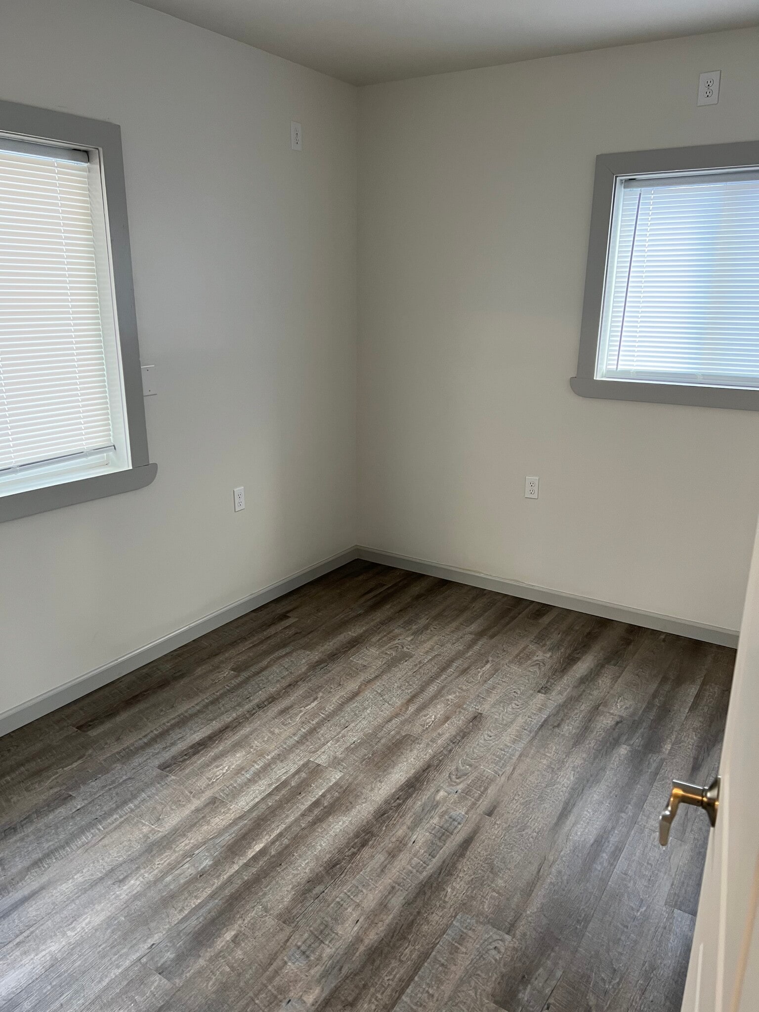 Building Photo - 19 Hammond Ln