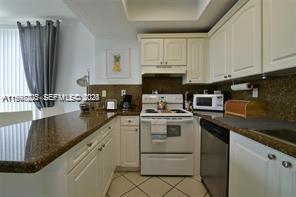 Building Photo - 3500 Coral Wy