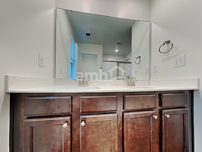 Building Photo - 1120 Alice Smalls Rd