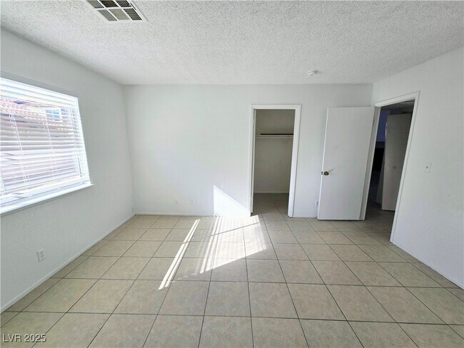 Building Photo - 5797 Cedar Ave