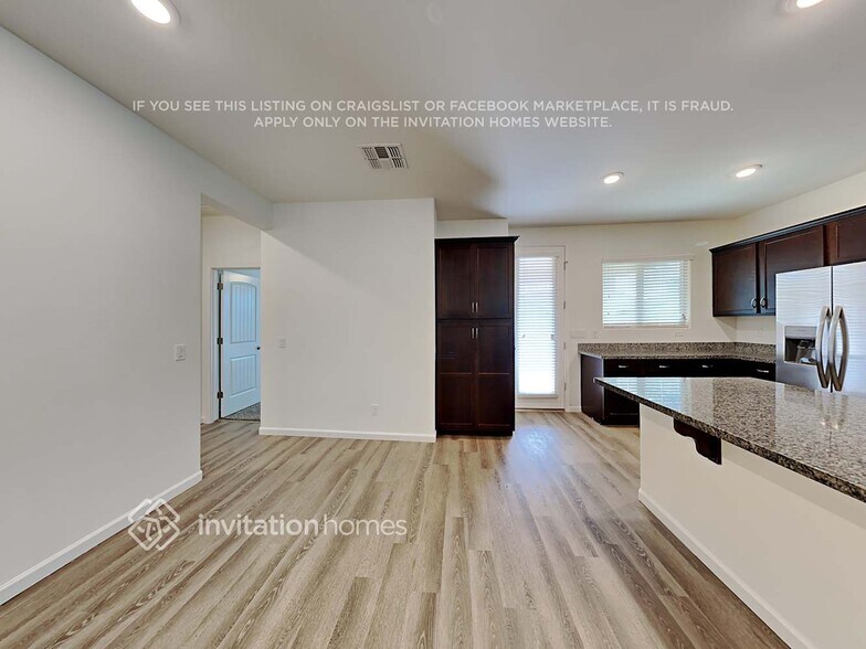 Building Photo - 17169 W Diana Ave