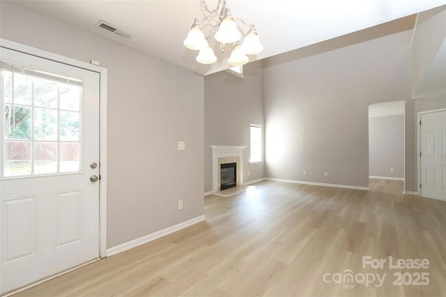 Building Photo - 4112 Chatterleigh Dr