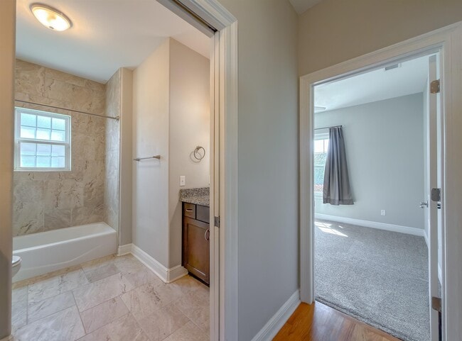 Building Photo - 2508 Goldenrod Wy