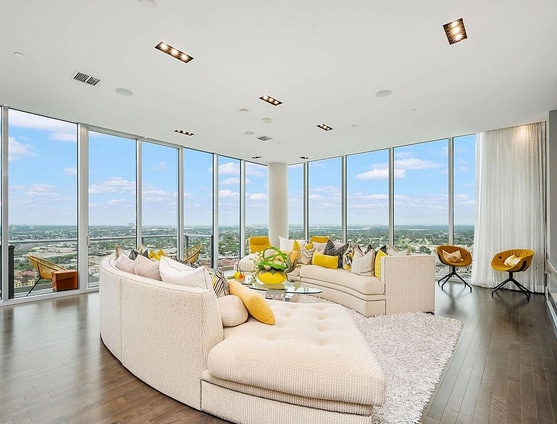 Building Photo - 610 E Market-180.5