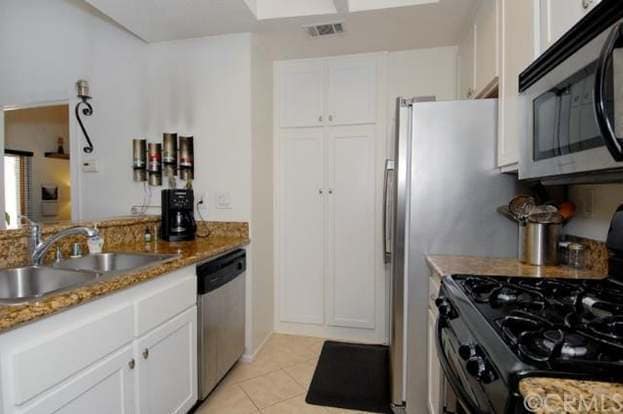 Building Photo - 28093 Caldaro-