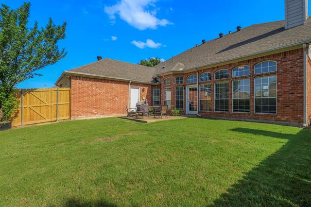 Building Photo - 2209 Micarta Dr