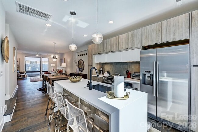 Building Photo - 1208 Minter Pl