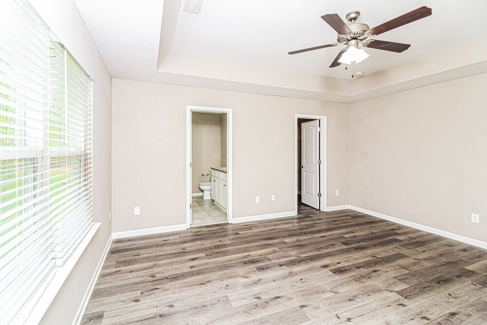 Building Photo - 542 Fieldcrest Dr