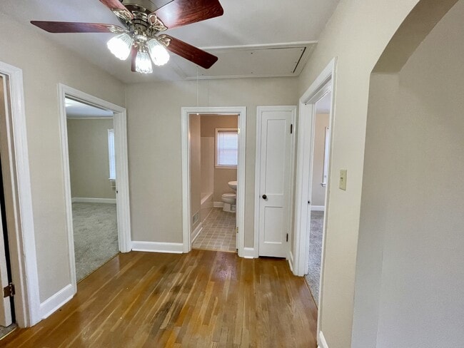 Building Photo - 2421 Old Forest Rd