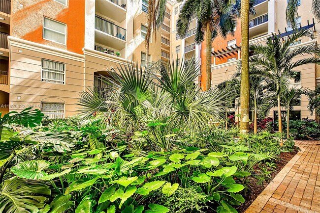 Building Photo - 17150 N Bay Rd