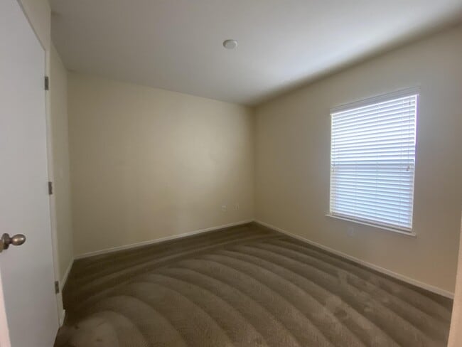Building Photo - 9397 Collier Ct