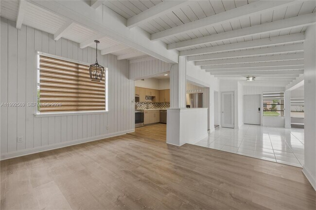 Building Photo - 3825 SW 33rd St