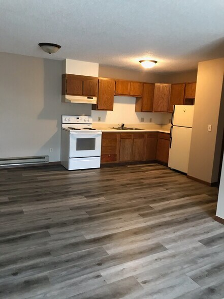 Kitchen - 50950 Rose Ln