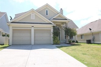 Building Photo - 509 Creekview Dr