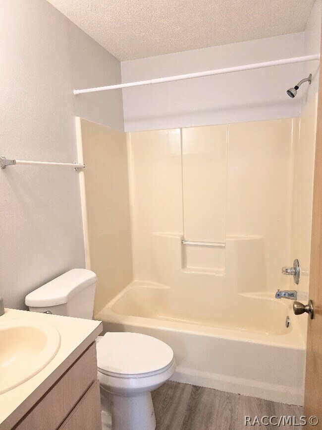 Building Photo - 8529 N Titleist Dr