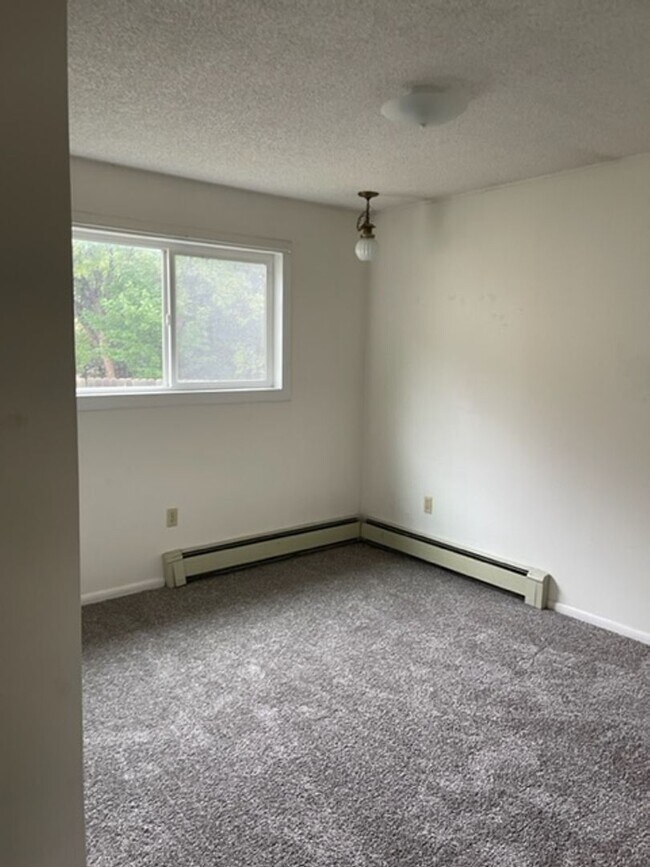 Building Photo - 2 Bedroom Apartment for Rent in Bozeman