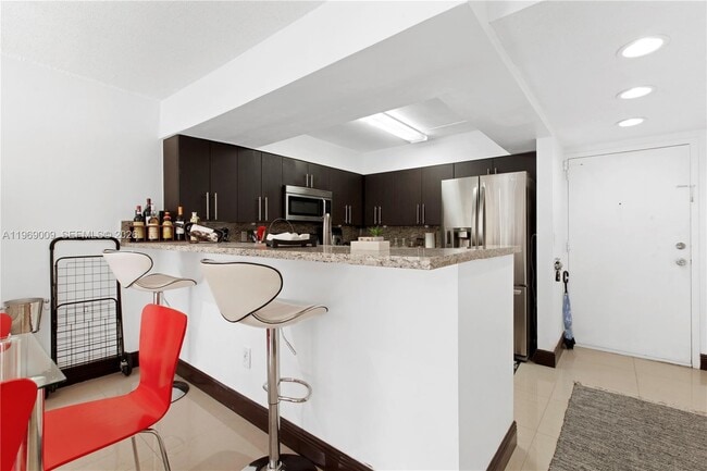 Building Photo - 4910 NW 79th Ave