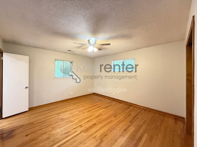 Building Photo - 4630 Sherry Ln