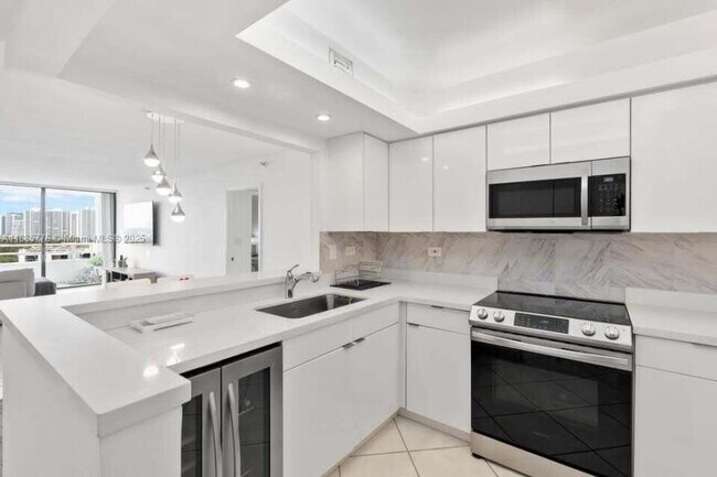 Primary Photo - 2 bedroom in Aventura FL 33180