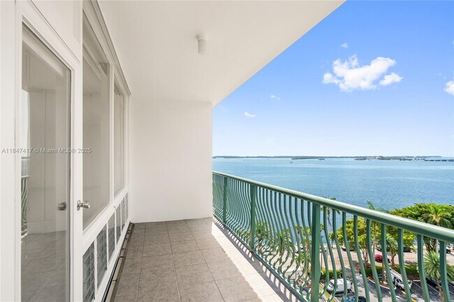 Building Photo - 1408 Brickell Bay Dr