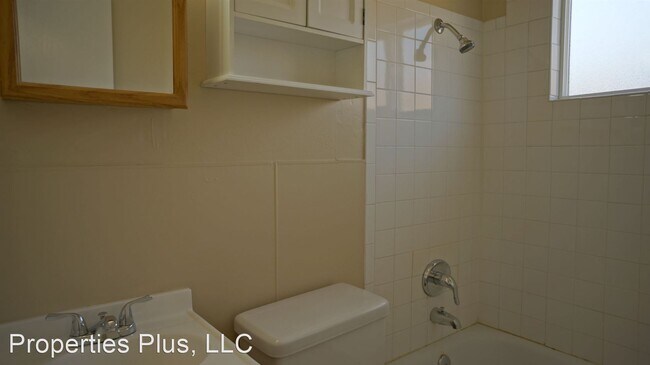 Building Photo - 2 br, 1 bath House - 572 S Stuart St