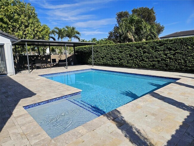 Building Photo - 7301 SW 159th Ave