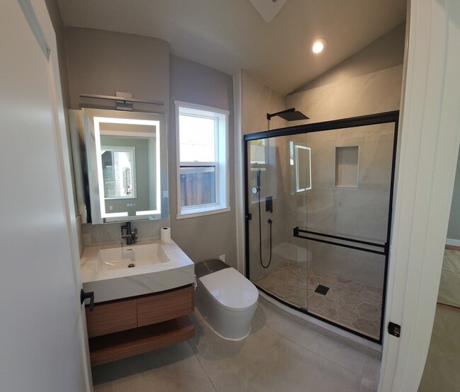 Building Photo - 5347 Bingham Ct