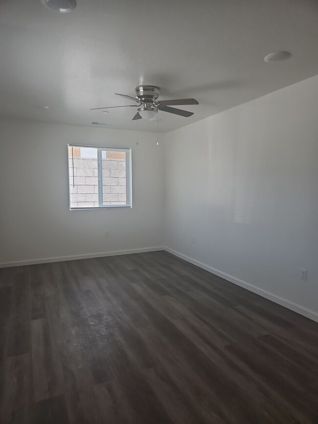 Building Photo - New Construction Apartment!