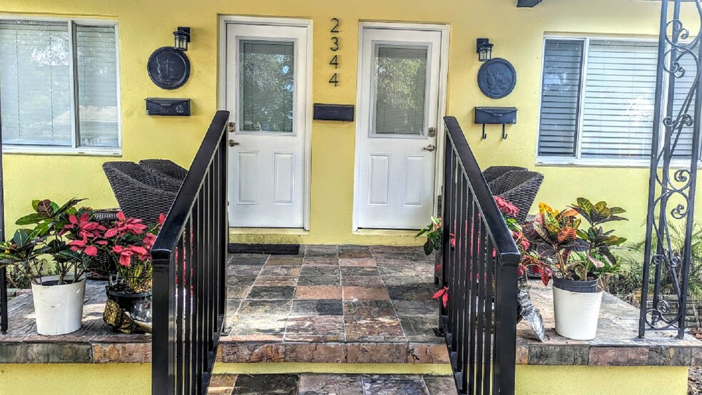 Building Photo - 2344 1st Ave N