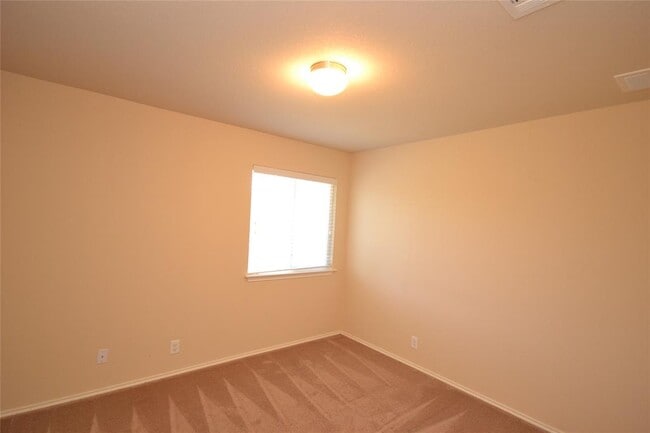 Building Photo - 409 Riverine Way