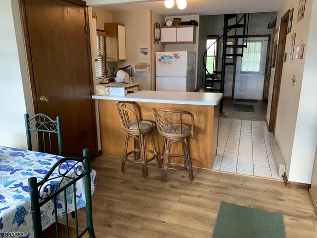 Building Photo - 703 N Lake Shore Dr