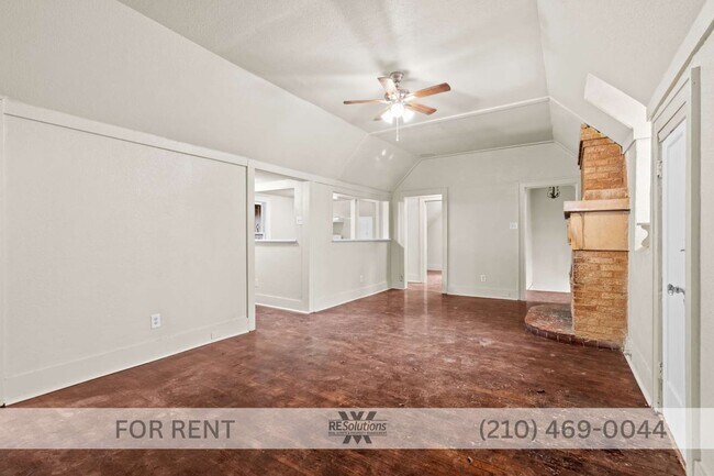 Building Photo - 1618 W Kings Hwy