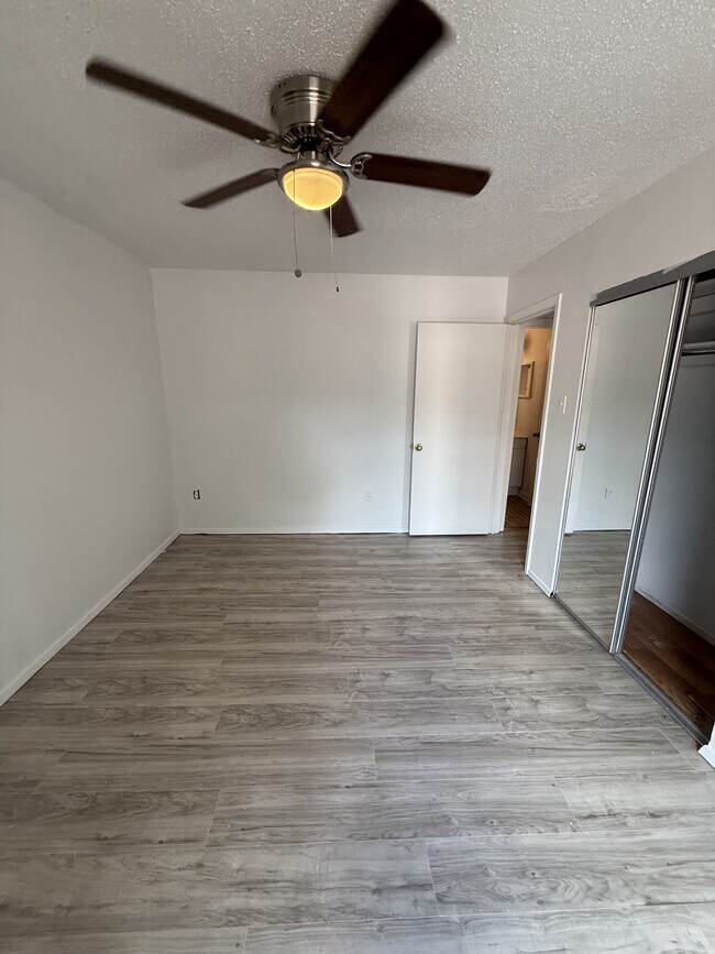 Building Photo - 4860 Chesterwood Ct