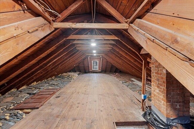 Building Photo - 6008 Second St.