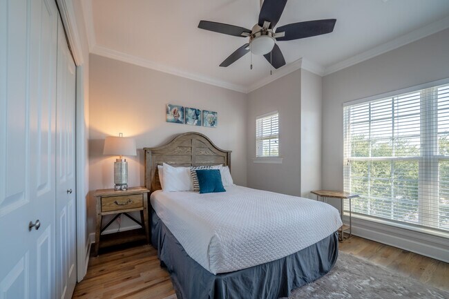 Building Photo - 257 Driftwood Rd