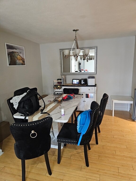 Building Photo - 16 Williamsburg Ct